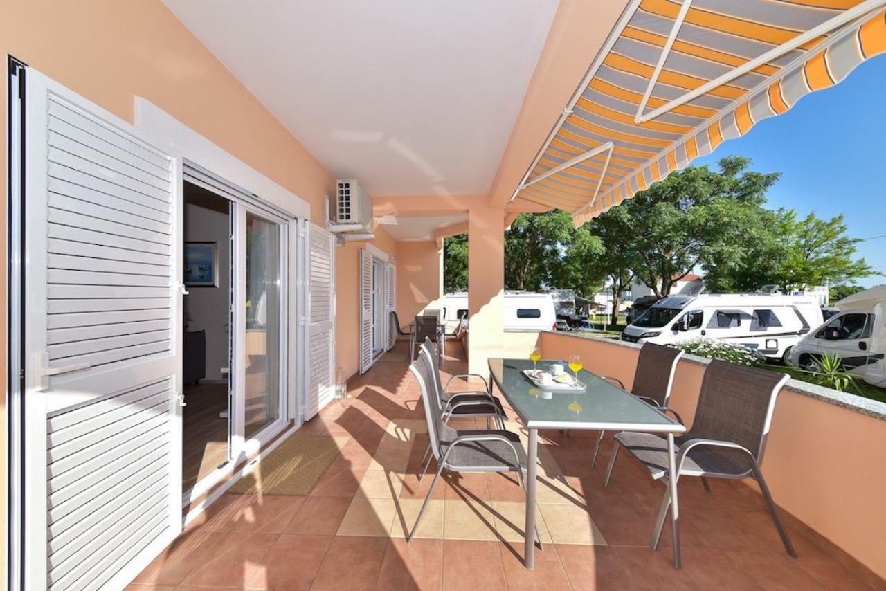 Apartments Medanic - Private Pool Privlaka  Buitenkant foto