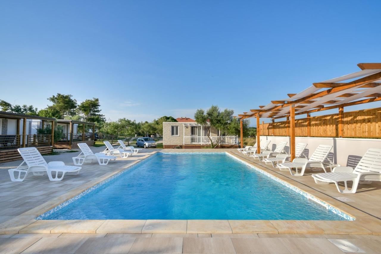 Apartments Medanic - Private Pool Privlaka  Buitenkant foto